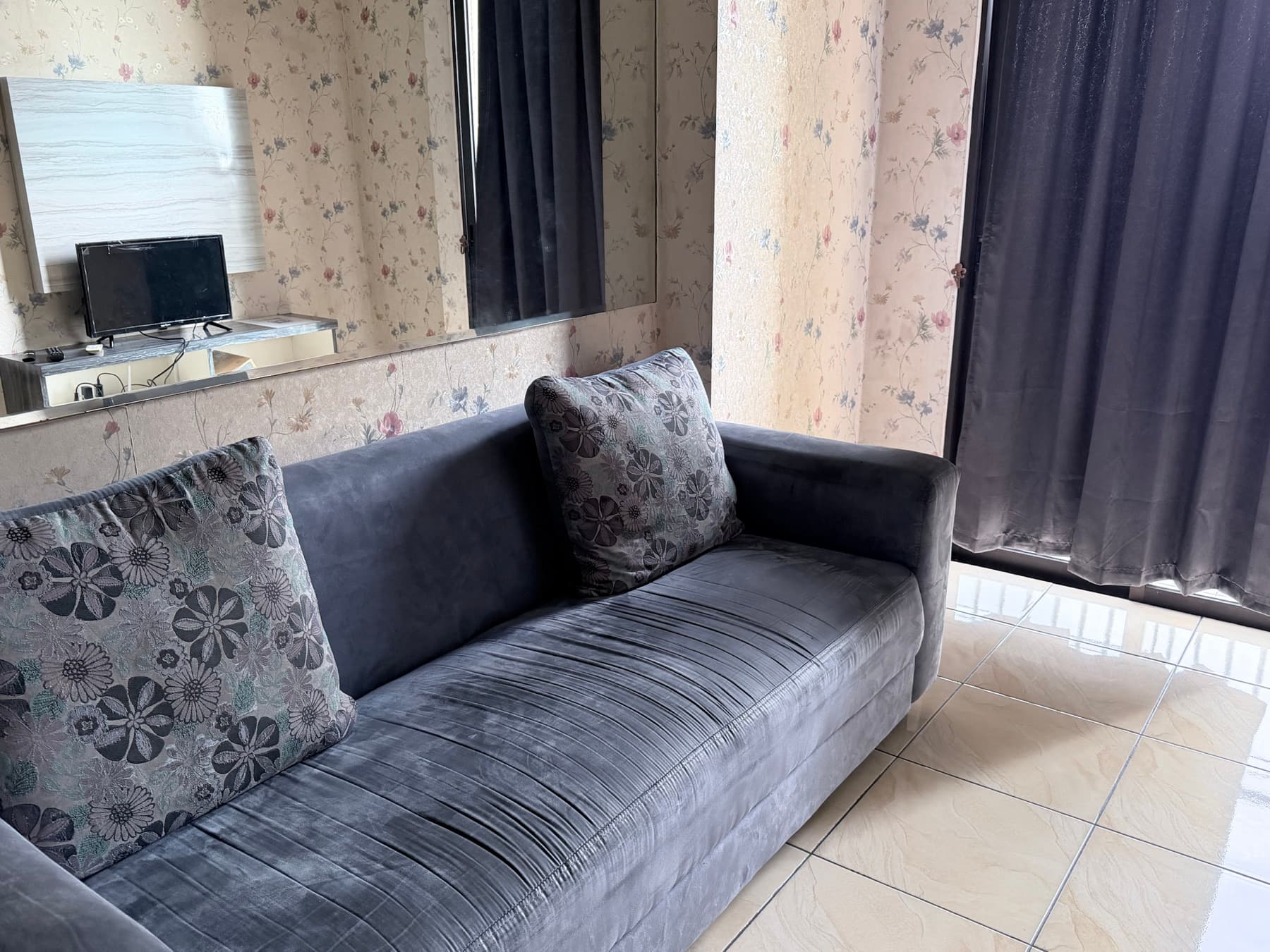 Interior Kamar Two Bedroom ByBee Apartment Tamansari Panoramic Bandung — view utama dengan 2 Double Bed, ~48 m2.